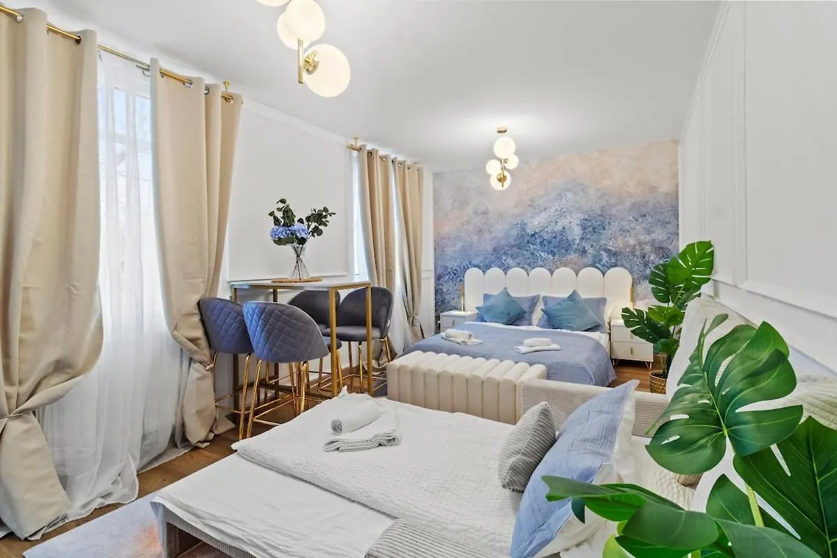 15 Min To City Center I Paid Parking I Fast Wifi Vienna Apartment